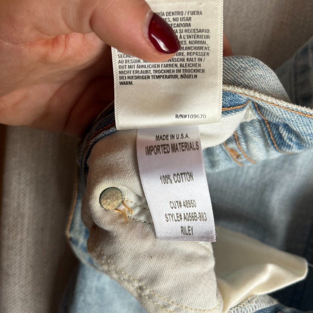 AGOLDE Riley High Rise Straight Crop Distressed Jean - Picture 7 of 8